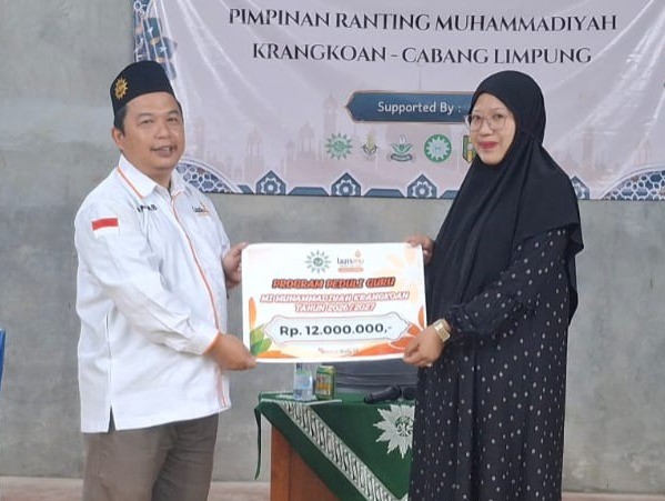 Selama hampir 10 tahun, KL LAZISMU Limpung konsisten menjalankan Program Peduli Guru. Tahun ajaran 2026/2027, bantuan Rp12 juta kembali disalurkan untuk mendukung kesejahteraan guru MI Muhammadiyah Krangkoan