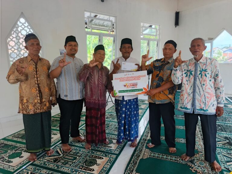 Lazismu Batang bersama Masjid Al-Muttaqin Bandar, JATAM PCM Bandar, dan MPMLH JATAM PDM Batang mengembangkan budidaya ikan lele sebagai program zakat produktif untuk memperkuat ekonomi jamaah.