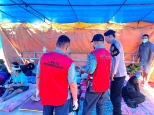 Muhammadiyah melalui MDMC dan Lazismu mengaktifkan 7 Pos Koordinasi dan sejumlah Pos Layanan untuk membantu warga terdampak gempa NTT.