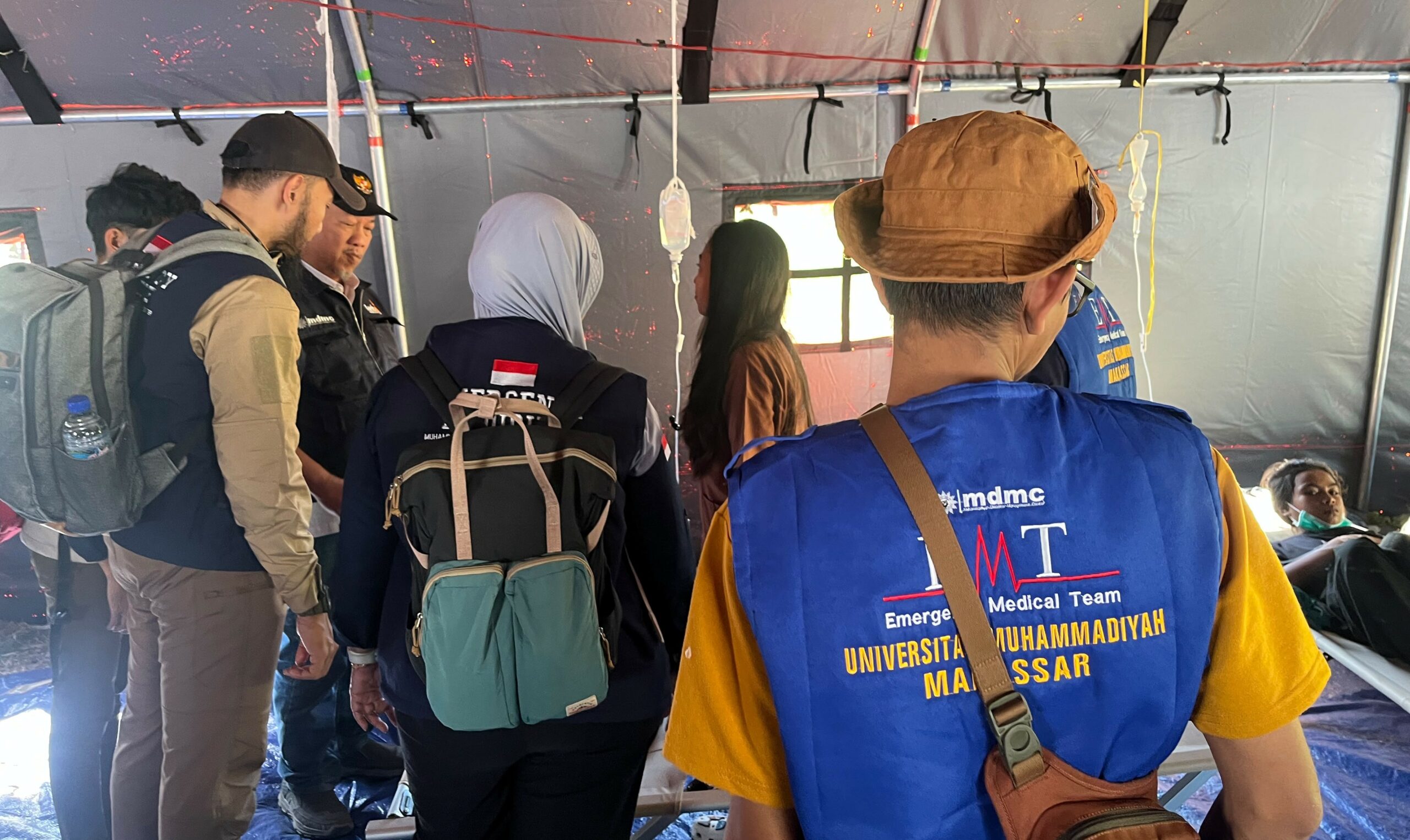 Lazismu mendukung Rumah Sakit Lapangan EMT Muhammadiyah berstandar WHO untuk memperkuat layanan kesehatan penyintas gempa NTT.