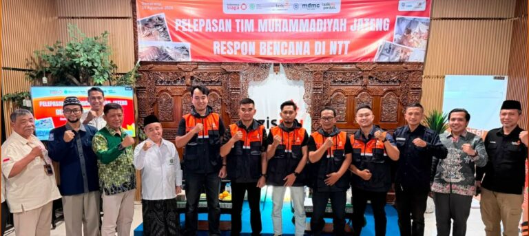 Lima relawan Muhammadiyah Jawa Tengah berangkat ke NTT untuk membantu layanan kesehatan dan respons kemanusiaan bagi penyintas gempa.
